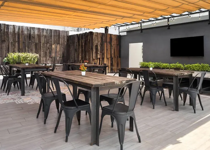 Mx Mas Roma Cdmx, Trademark Collection By Wyndham Hotel
